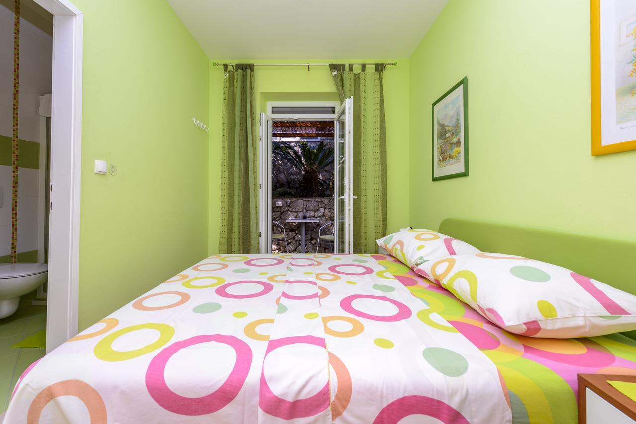 Two Palms Villa Затон Екстер'єр фото