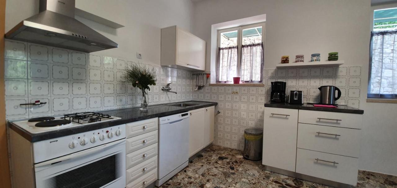 Two Palms Villa Затон Екстер'єр фото