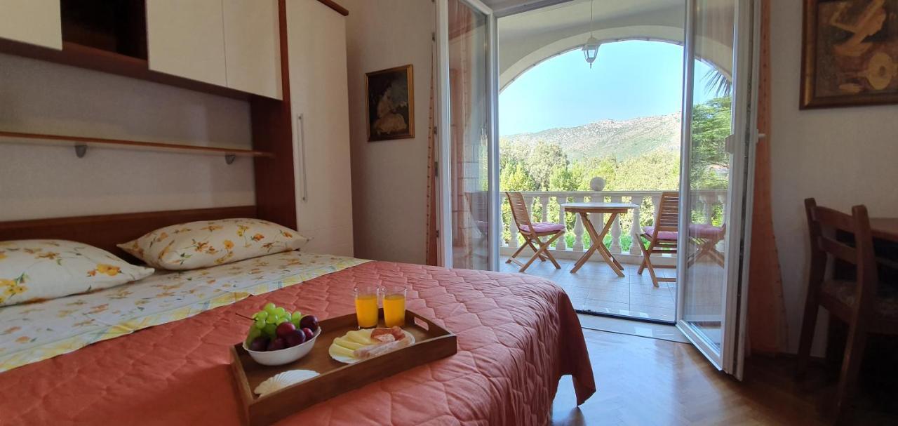Two Palms Villa Затон Екстер'єр фото